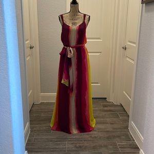 Womens maxi dress, Gianni Bini, size Large, polyester material with lining.